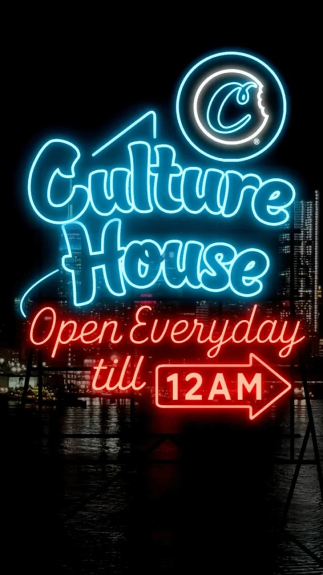 Your favorite late-night dispo. Open till MIDNIGHT, every night. Pull 🆙 Whether you’re picking up or want to come through and chat with our team about which 🍃 to get. We’re here!!
#culturehousenyc #culturehouse #nyc #midtown #midnight #storehours